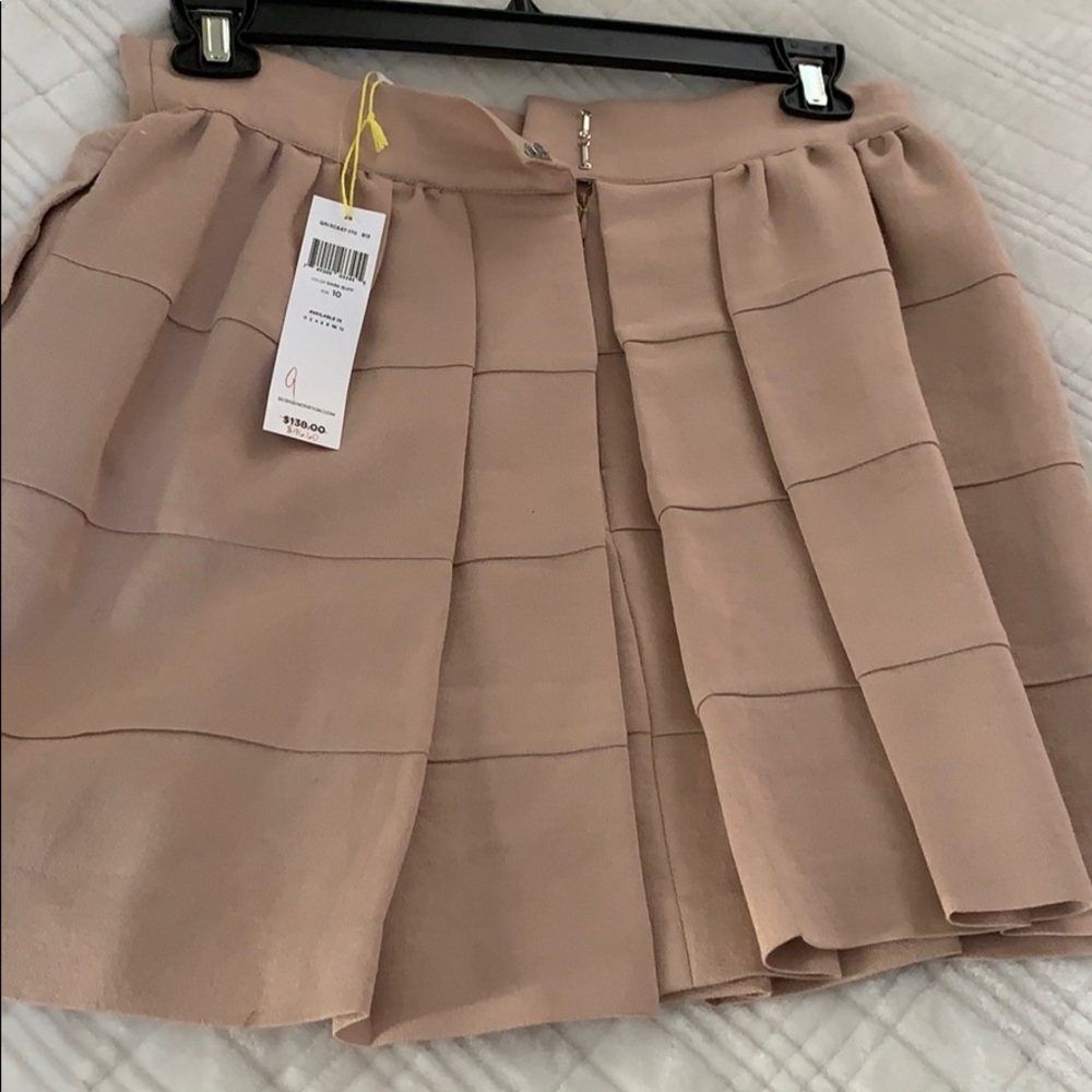 BCBG mini pleated skirt size 10